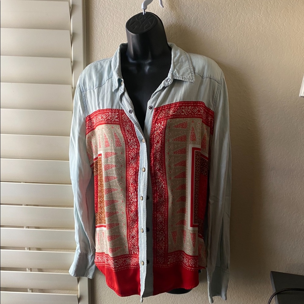 Lucky Chambray Button Up Top With Dixie Scarf Siz… - image 1